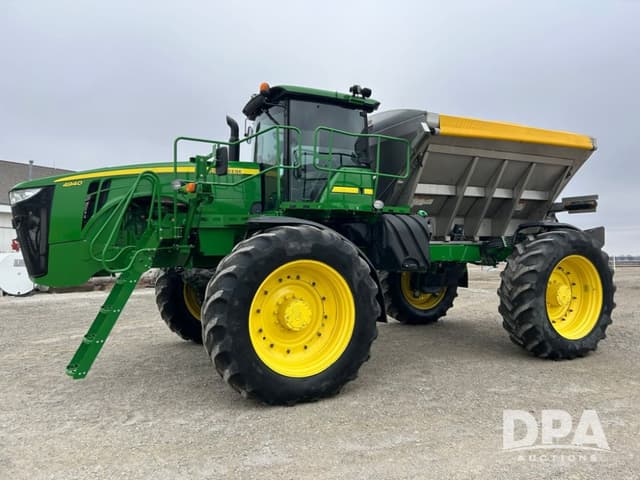 Image of John Deere 4940 equipment image 1