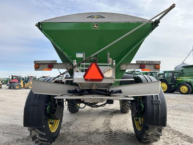 Image of John Deere 4940 equipment image 3