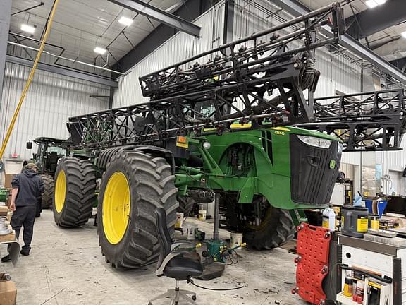 Image of John Deere 4940 Primary image