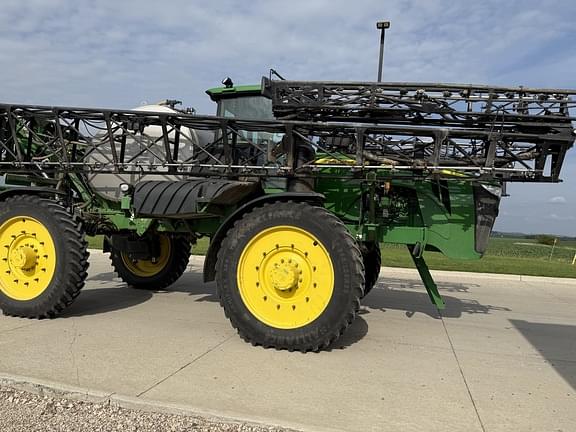 Image of John Deere 4940 equipment image 1