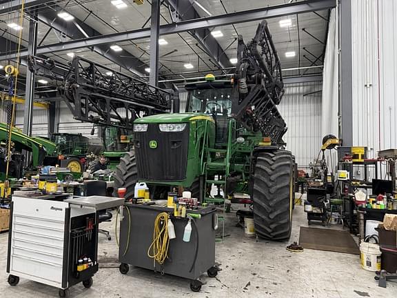 Image of John Deere 4940 equipment image 3