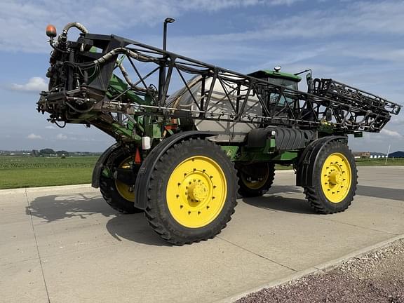 Image of John Deere 4940 equipment image 3