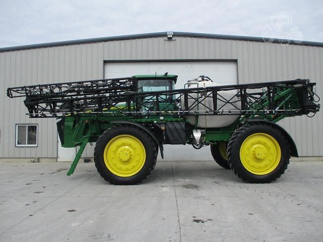 Image of John Deere 4940 equipment image 2