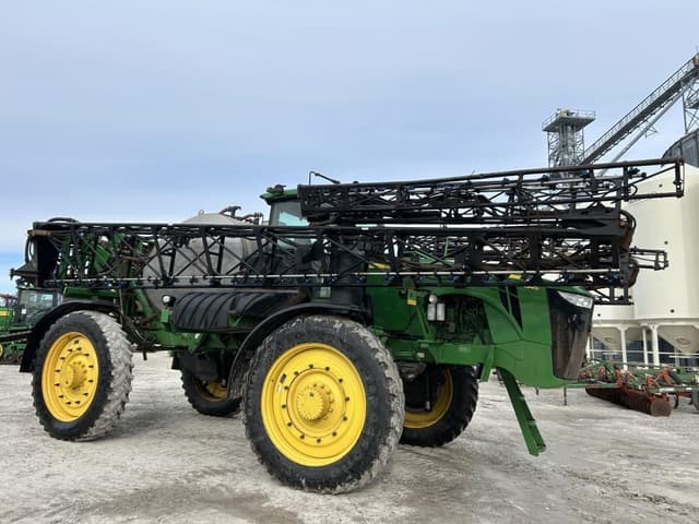 Image of John Deere 4940 equipment image 1