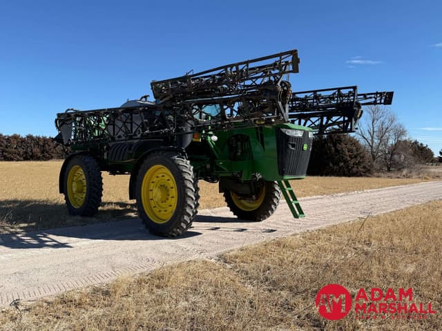 Image of John Deere 4940 equipment image 2