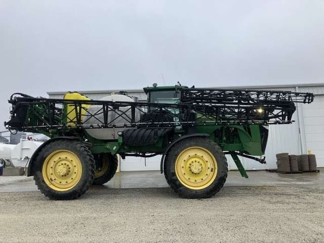 Image of John Deere 4940 equipment image 4