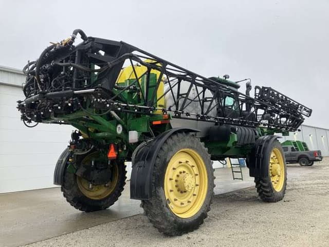 Image of John Deere 4940 equipment image 3