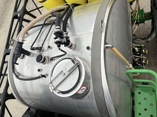 Image of John Deere 4940 equipment image 2