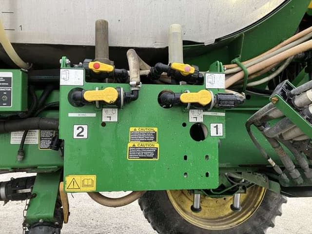Image of John Deere 4940 equipment image 1