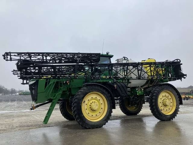 Image of John Deere 4940 equipment image 2