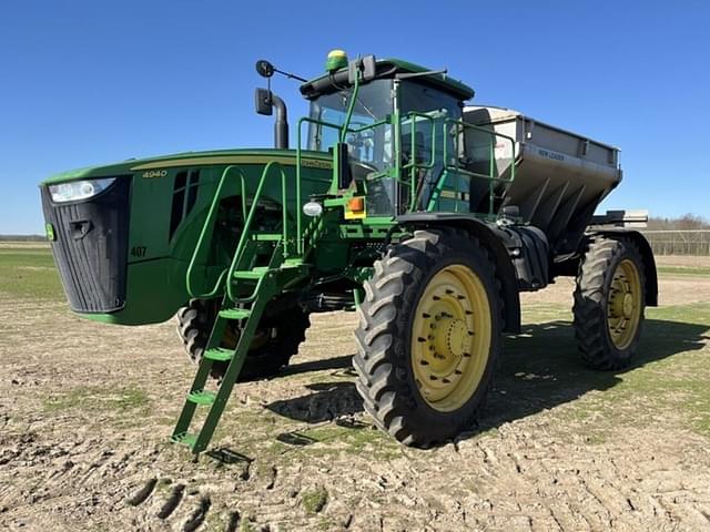 Image of John Deere 4940 equipment image 1