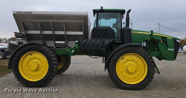 Image of John Deere 4940 equipment image 3