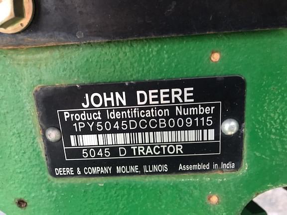 Image of John Deere 5045D equipment image 3