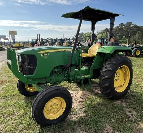 Image of John Deere 5045D Primary image
