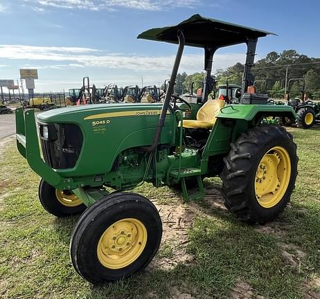 Image of John Deere 5045D Primary image