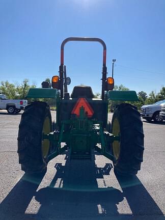 Image of John Deere 5045D equipment image 4