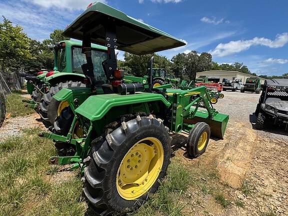Image of John Deere 5045D equipment image 4