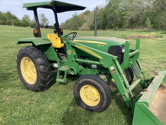 Image of John Deere 5045D Primary image