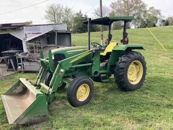Image of John Deere 5045D equipment image 2
