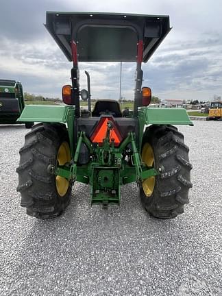 Image of John Deere 5045D equipment image 3
