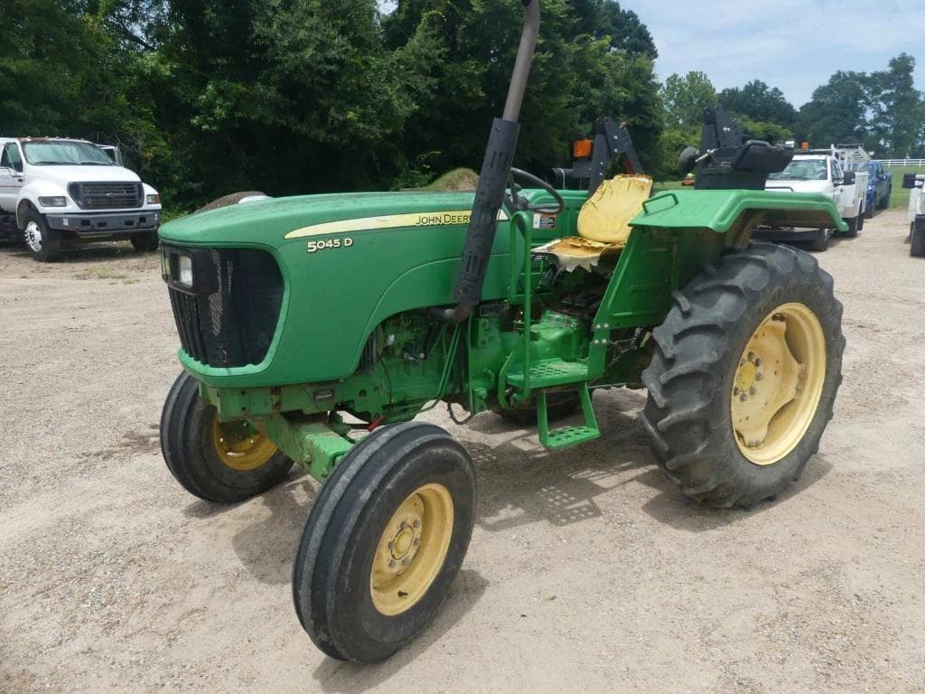 Image of John Deere 5045D Primary image