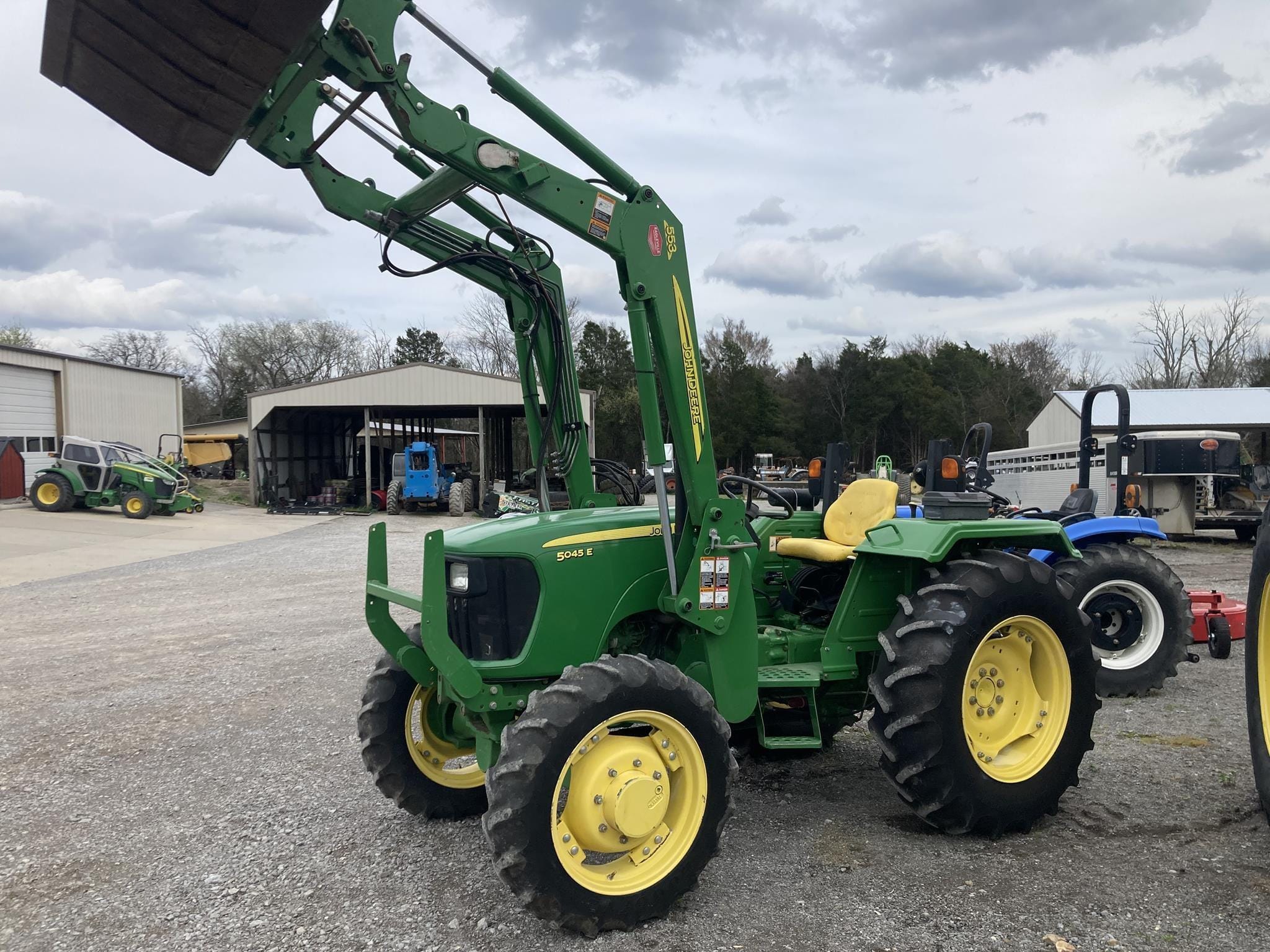 2012 John Deere 5045E Equipment Image0