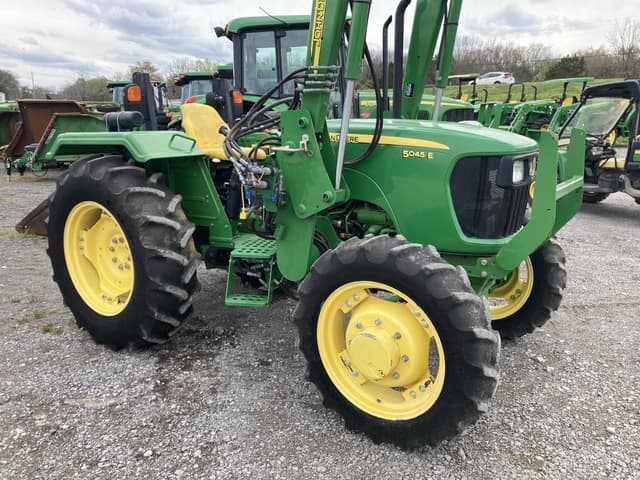 Image of John Deere 5045E equipment image 2