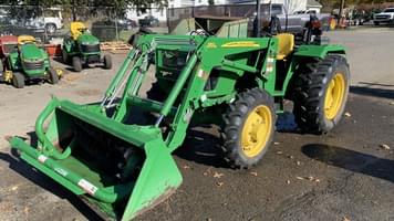 Main image John Deere 5055E