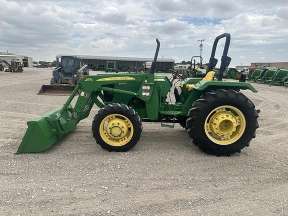 Image of John Deere 5055E equipment image 1
