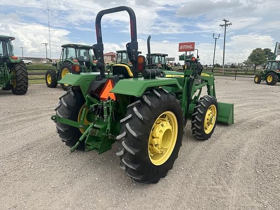 Image of John Deere 5055E equipment image 4