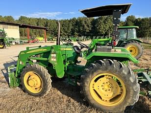 Main image John Deere 5055E 1