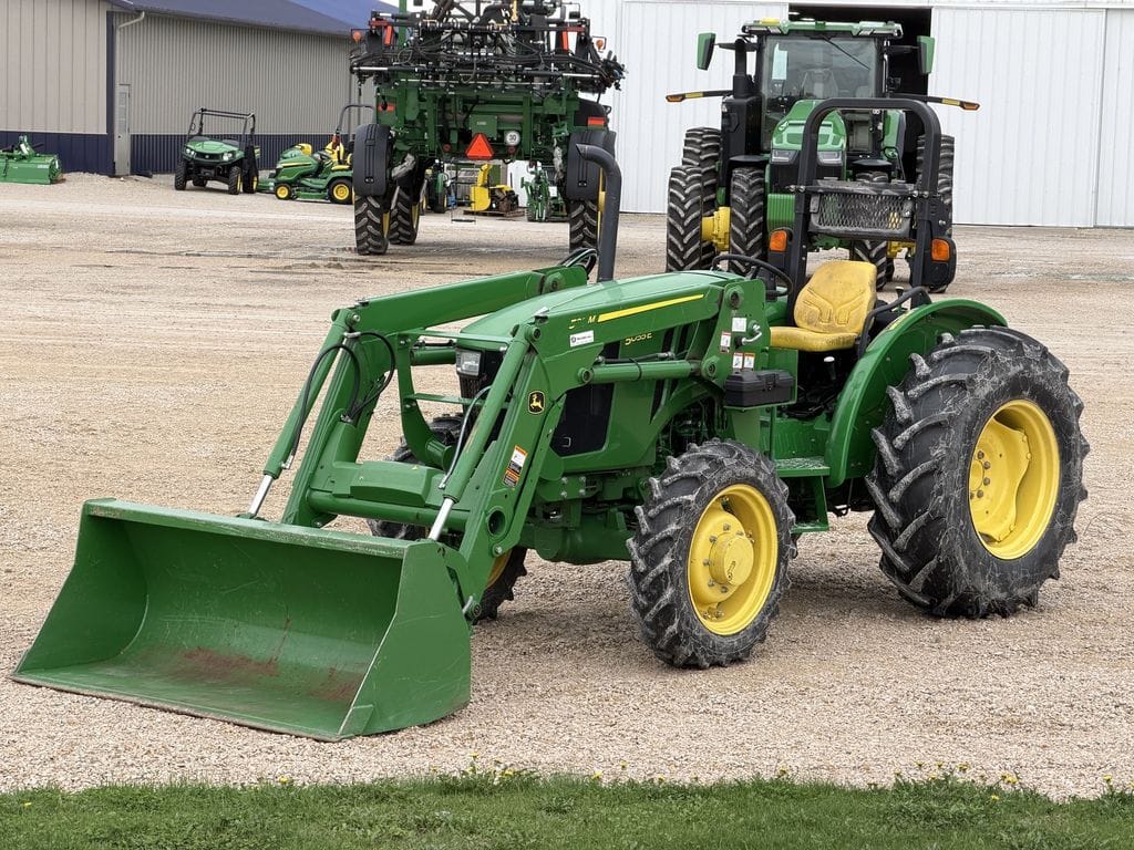 2012 John Deere 5055E Equipment Image0
