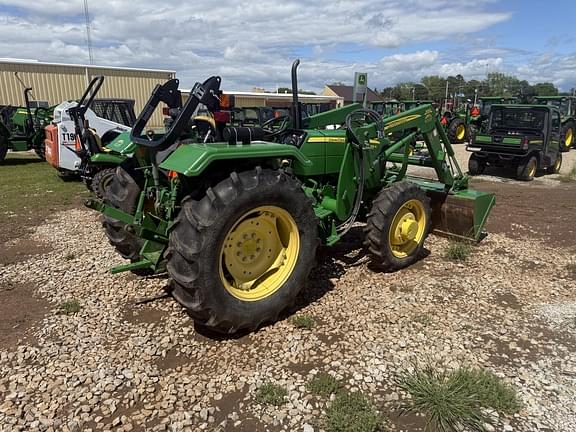 Image of John Deere 5055E equipment image 4