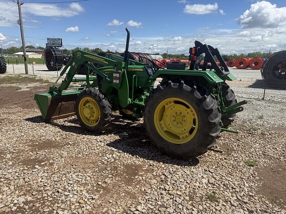 Image of John Deere 5055E equipment image 2