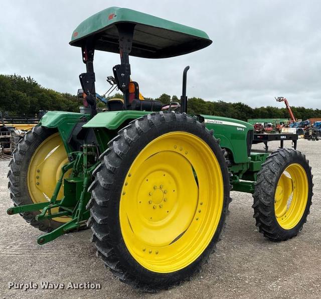 Image of John Deere 5055E equipment image 4