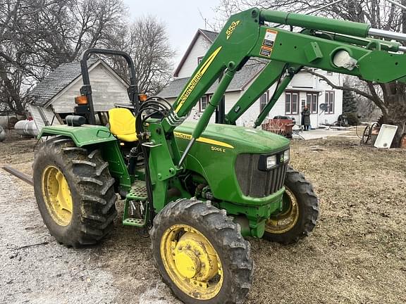 Image of John Deere 5065E equipment image 3