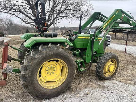 Image of John Deere 5065E equipment image 1