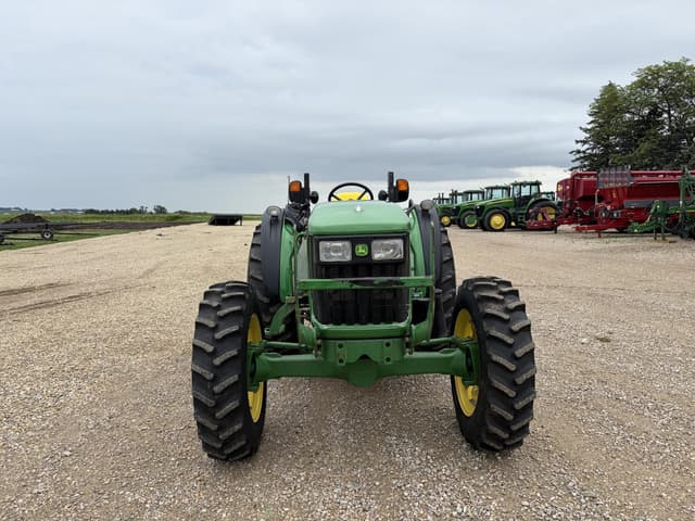 Image of John Deere 5065M equipment image 2