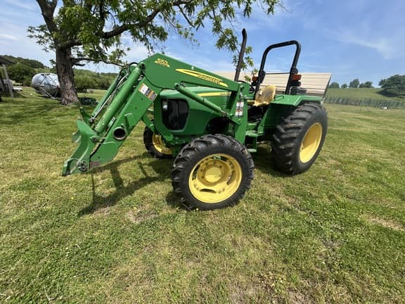Image of John Deere 5075E equipment image 1