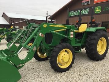 Main image John Deere 5075E