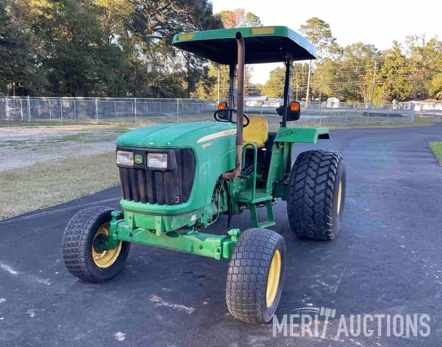 Image of John Deere 5075E equipment image 1