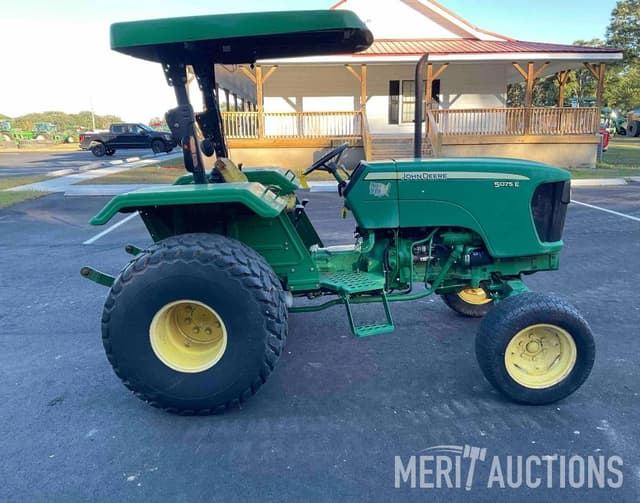 Image of John Deere 5075E equipment image 4