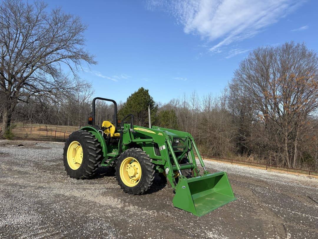 Image of John Deere 5075M Primary image