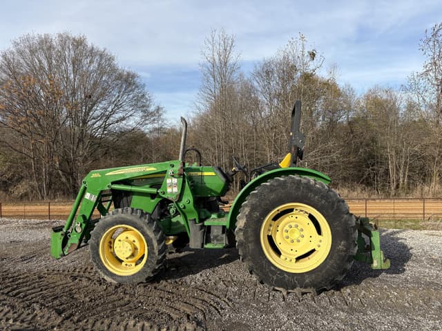 Image of John Deere 5075M equipment image 4