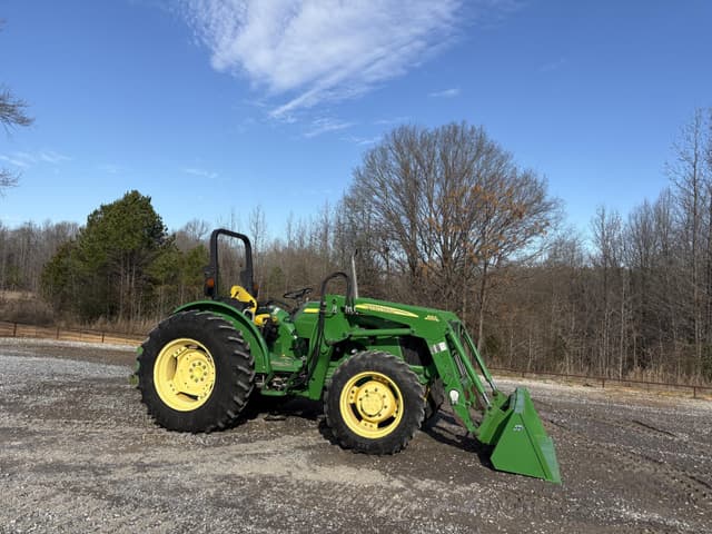 Image of John Deere 5075M equipment image 1