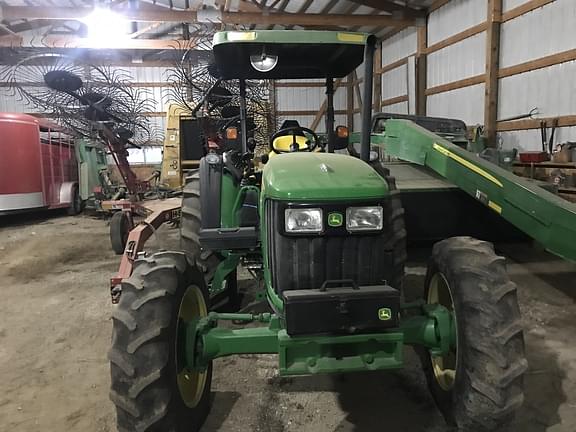 Image of John Deere 5075M equipment image 1