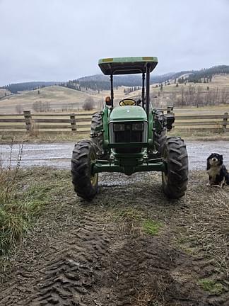 Image of John Deere 5083E equipment image 4