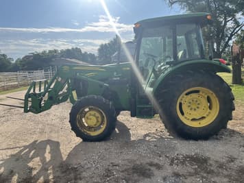 Main image John Deere 5083E