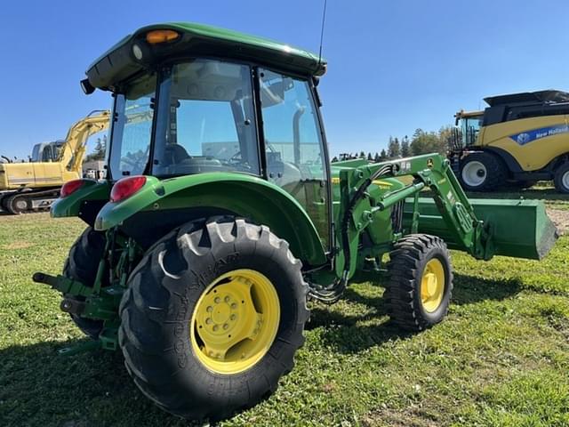 Image of John Deere 5083E equipment image 4