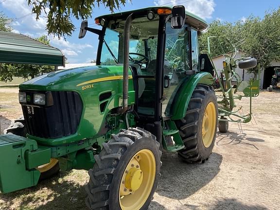 Image of John Deere 5083E equipment image 1